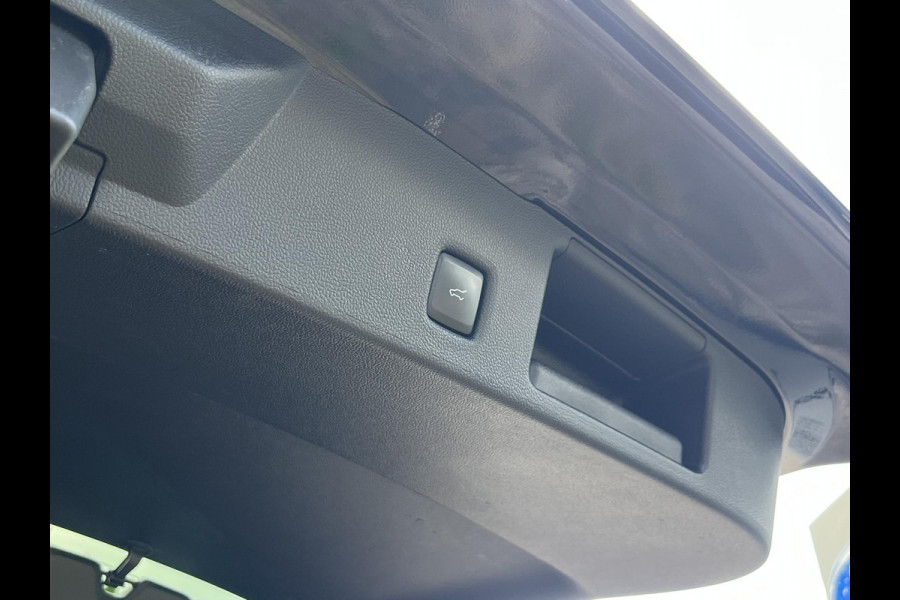 Ford Kuga 2.5 PHEV ST-Line X | SCI | Wegklapbare Trekhaak | Winter Pack | Driver Assistance Pack | Head-Up Display |