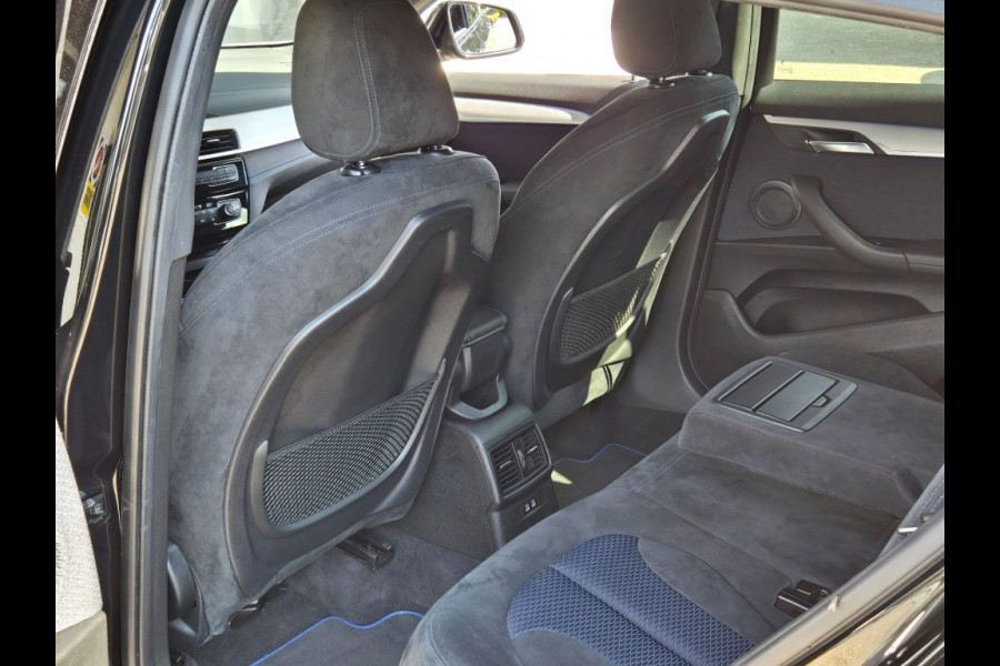 BMW X2 SDRIVE20I M SPORT I KEYLESS I 19 INCH LM I HEAD UP I TREKHAAK I