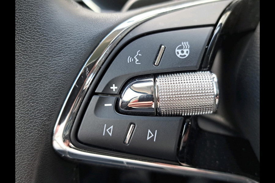 Škoda Superb Combi 1.4 TSI iV PHEV Laurin & Klement (L&K) | leder | memorystoelen | trekhaak