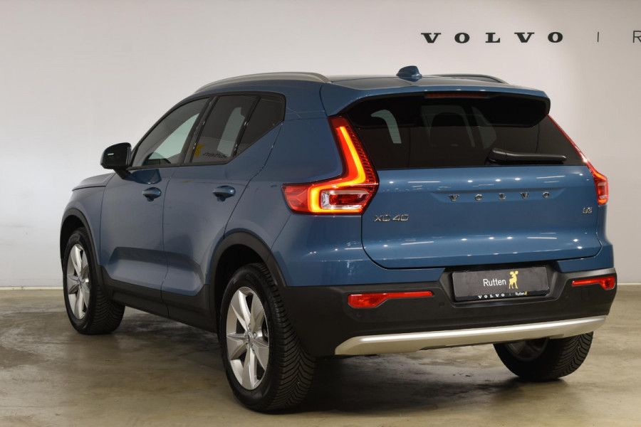 Volvo XC40 B3 177PK Automaat Core / Navigatie / Camera / Adaptieve Cruisecontrol / Stuur-Stoelverwarming / LM Velgen / Trekhaak /