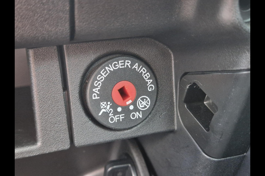 Ford Fiesta 1.1 Trend | Maar 21 dkm! | Navigatie  | Airco | All Seaon banden | CPV op afstand via