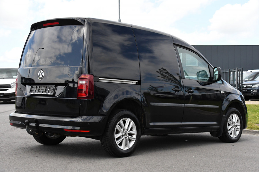 Volkswagen Caddy 2.0 TDI L1H1 Highline Adaptieve Cruise, Carplay, LED, Stoelverwarming, Automaat, Sensoren, Trekaak, Standkachel, Uniek!