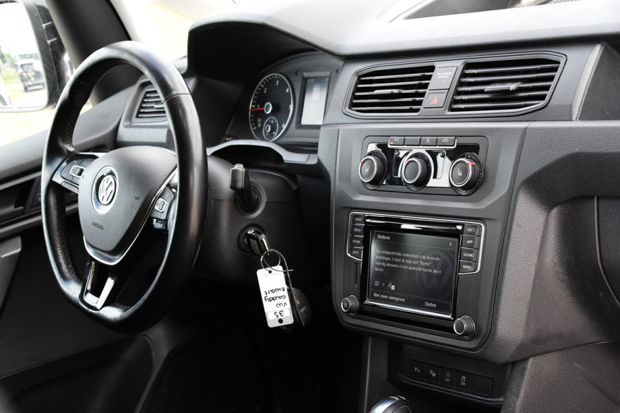 Volkswagen Caddy 2.0 TDI L1H1 Highline Adaptieve Cruise, Carplay, LED, Stoelverwarming, Automaat, Sensoren, Trekaak, Standkachel, Uniek!