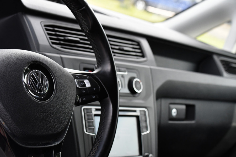Volkswagen Caddy 2.0 TDI L1H1 Highline Adaptieve Cruise, Carplay, LED, Stoelverwarming, Automaat, Sensoren, Trekaak, Standkachel, Uniek!