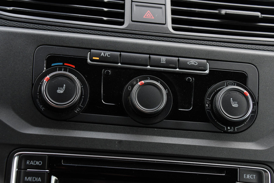 Volkswagen Caddy 2.0 TDI L1H1 Highline Adaptieve Cruise, Carplay, LED, Stoelverwarming, Automaat, Sensoren, Trekaak, Standkachel, Uniek!