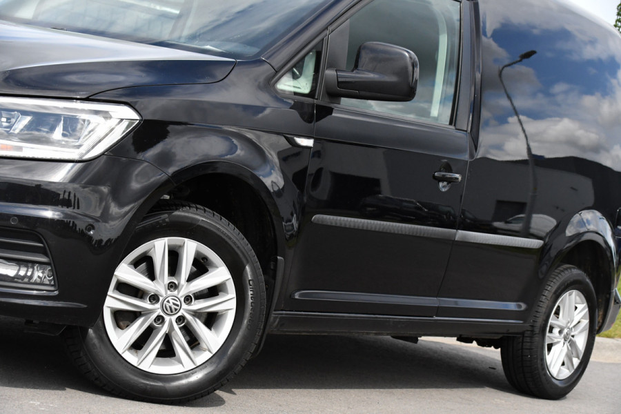 Volkswagen Caddy 2.0 TDI L1H1 Highline Adaptieve Cruise, Carplay, LED, Stoelverwarming, Automaat, Sensoren, Trekaak, Standkachel, Uniek!