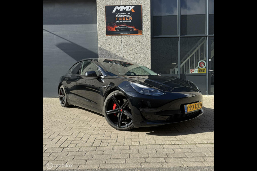 Tesla Model 3 Performance AWD 78 kWh CUSTOM HOOD EN VELGEN