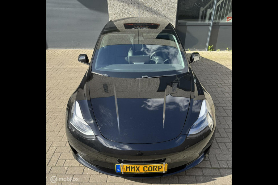 Tesla Model 3 Performance AWD 78 kWh CUSTOM HOOD EN VELGEN