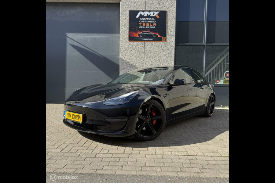 Tesla Model 3 Performance AWD 78 kWh CUSTOM HOOD EN VELGEN