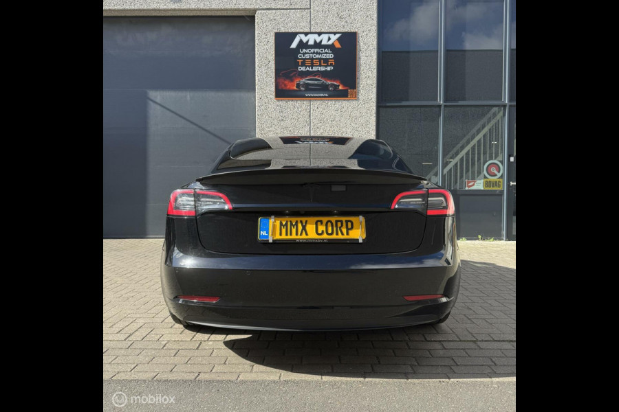 Tesla Model 3 Performance AWD 78 kWh CUSTOM HOOD EN VELGEN