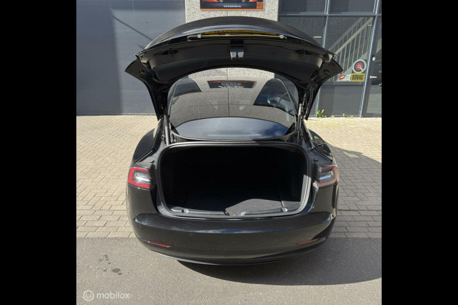 Tesla Model 3 Performance AWD 78 kWh CUSTOM HOOD EN VELGEN