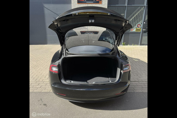 Tesla Model 3 Performance AWD 78 kWh CUSTOM HOOD EN VELGEN