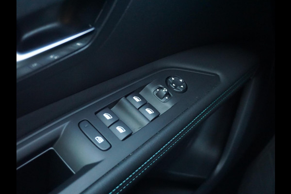 Peugeot 3008 1.6 HYbrid 180 Allure Pack Business