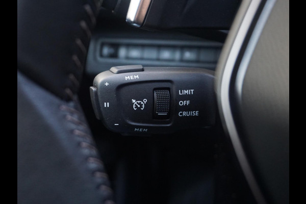 Peugeot 3008 1.6 HYbrid 180 Allure Pack Business