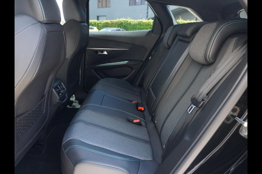 Peugeot 3008 1.6 HYbrid 180 Allure Pack Business