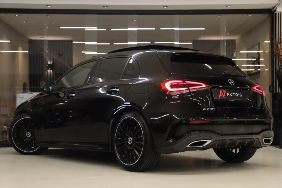 Mercedes-Benz A-Klasse 200 AMG /PANO/MEMORY/KEYLESS/CAMERA/VOL!