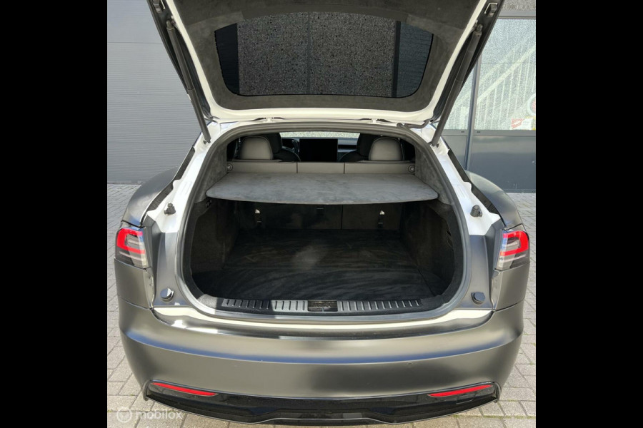 Tesla Model S Plaid+