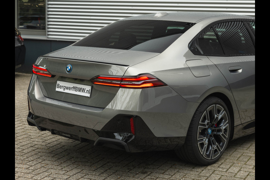 BMW 5 Serie 530e M-Sport Pro - Stoelventilatie - Trekhaak - Bowers & Wilkins