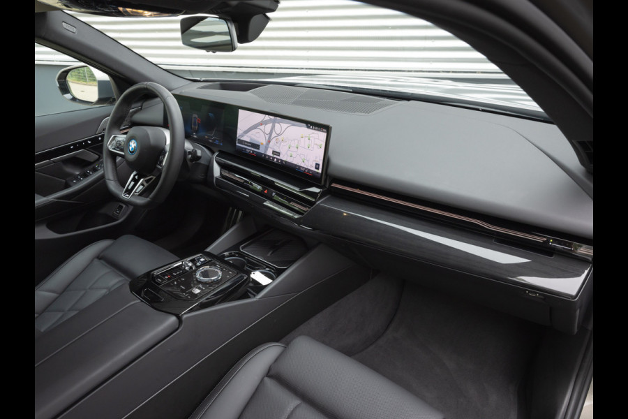 BMW 5 Serie 530e M-Sport Pro - Stoelventilatie - Trekhaak - Bowers & Wilkins