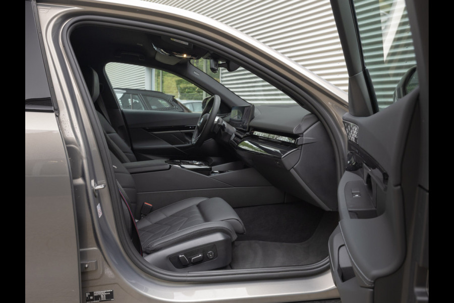 BMW 5 Serie 530e M-Sport Pro - Stoelventilatie - Trekhaak - Bowers & Wilkins