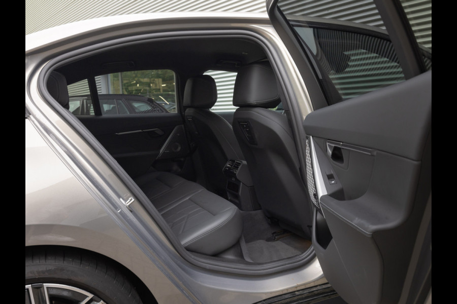 BMW 5 Serie 530e M-Sport Pro - Stoelventilatie - Trekhaak - Bowers & Wilkins