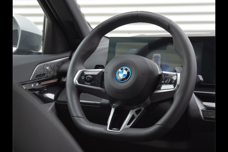 BMW 5 Serie 530e M-Sport Pro - Stoelventilatie - Trekhaak - Bowers & Wilkins
