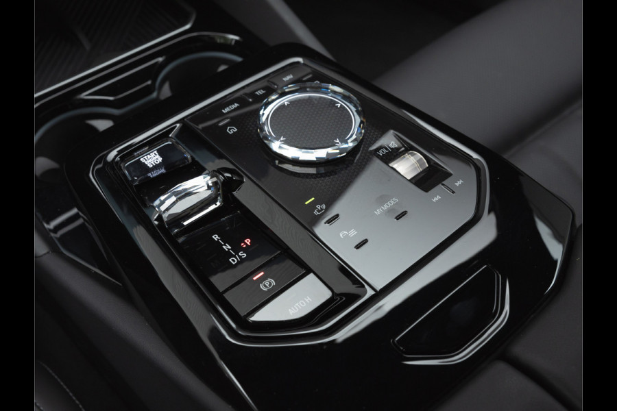 BMW 5 Serie 530e M-Sport Pro - Stoelventilatie - Trekhaak - Bowers & Wilkins