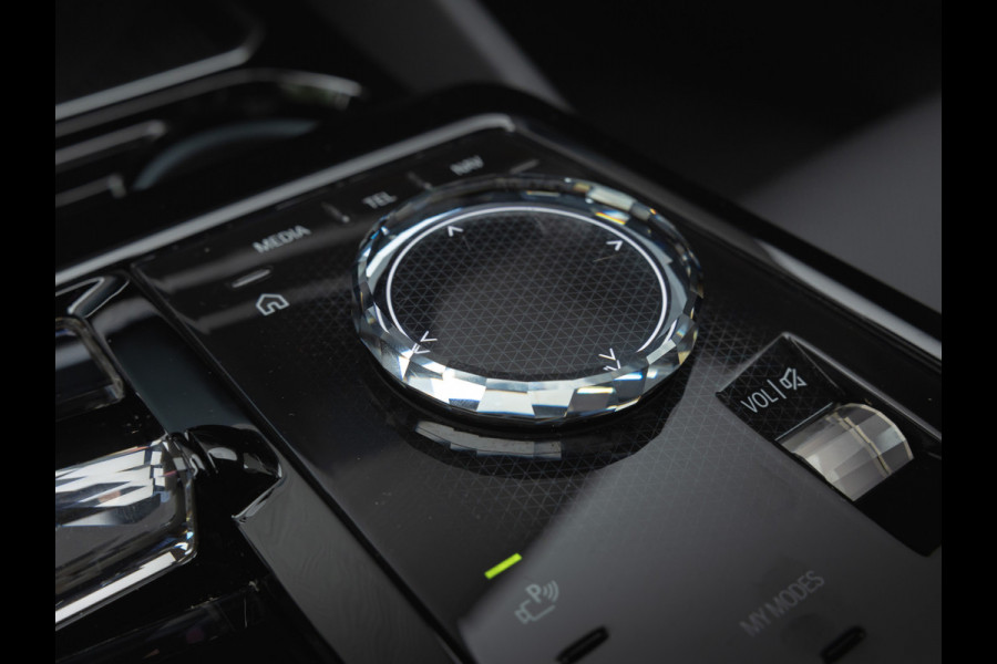 BMW 5 Serie 530e M-Sport Pro - Stoelventilatie - Trekhaak - Bowers & Wilkins