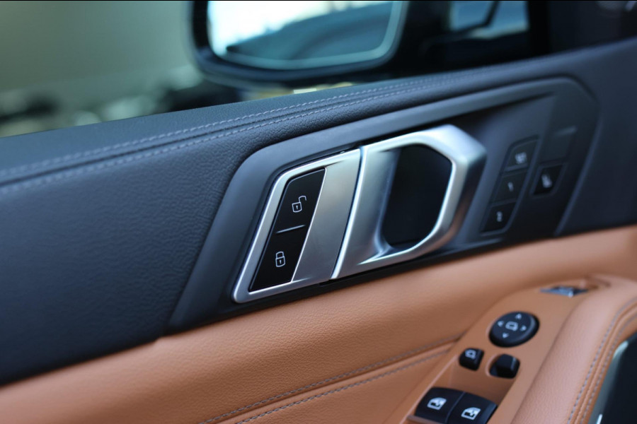BMW X5 XDrive45e M-Sport *Pano*M-Stoelen*H/K*360 Camera*Trekhaak*