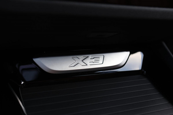 BMW X3 XDrive30e M-Sport *Pano*M-Stoelen*360 Camera*Keyless*Head-Up*