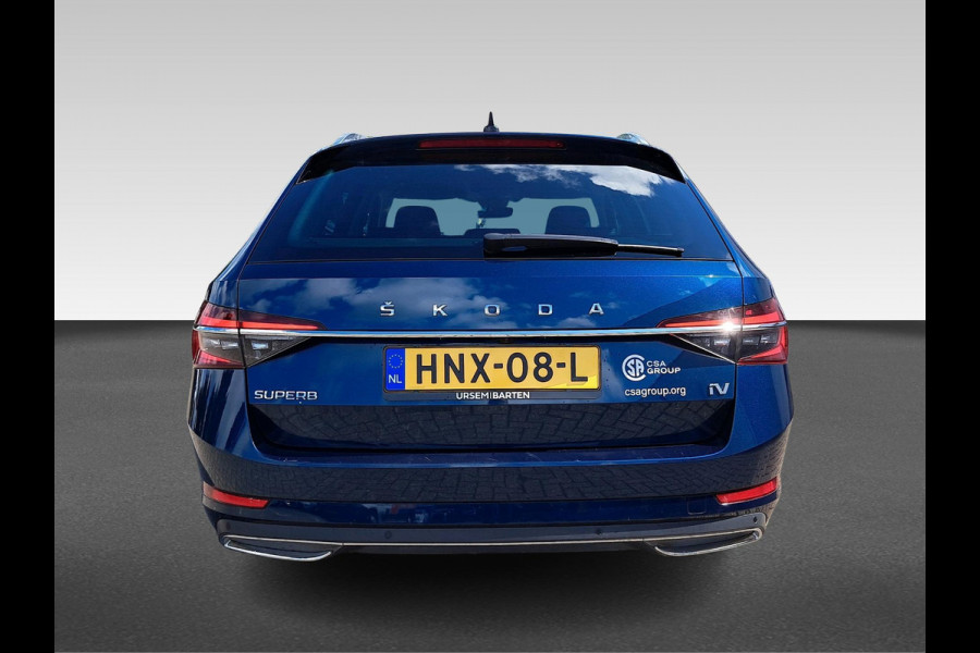 Škoda Superb Combi 1.4 TSI iV PHEV Laurin & Klement (L&K) | leder | memorystoelen | trekhaak