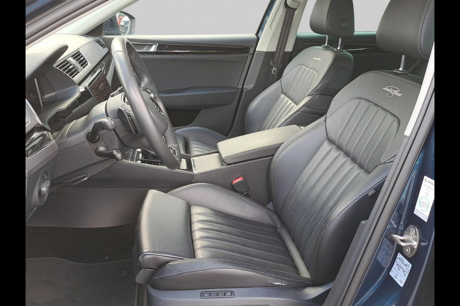 Škoda Superb Combi 1.4 TSI iV PHEV Laurin & Klement (L&K) | leder | memorystoelen | trekhaak