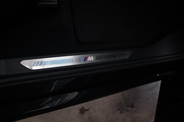 BMW X5 XDrive45e B&W-CRYSTAL-HUD-MEMORY-MASSAGE-STOELKOELING