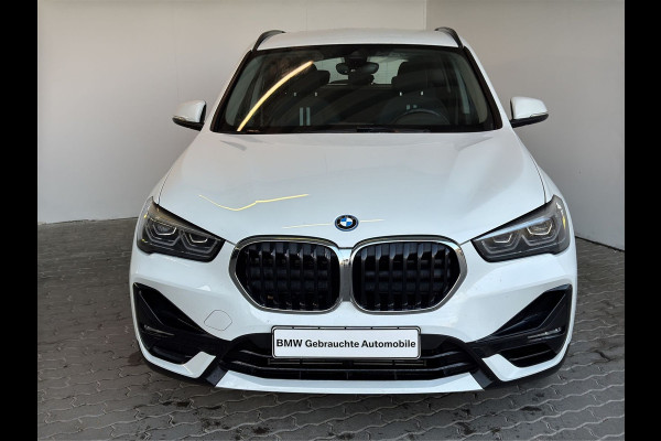 BMW X1 xDrive25e SPORTLINE ** LED, NAVI+, HALF-LEDER, TREKH, 18-inch LMV, SPIEGEL-PACK ** 1e EIG - UNFALLFREI ** ** INFORMEER OOK NAAR ONZE AANTREKKELIJKE FINANCIAL-LEASE TARIEVEN **