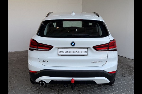 BMW X1 xDrive25e SPORTLINE ** LED, NAVI+, HALF-LEDER, TREKH, 18-inch LMV, SPIEGEL-PACK ** 1e EIG - UNFALLFREI ** ** INFORMEER OOK NAAR ONZE AANTREKKELIJKE FINANCIAL-LEASE TARIEVEN **