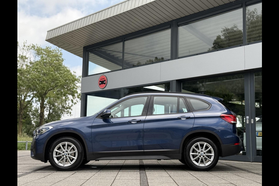 BMW X1 sDrive18d Business Ed. | Navi | Camera | Trekhaak |