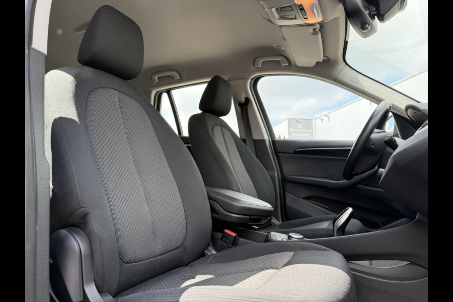 BMW X1 sDrive18d Business Ed. | Navi | Camera | Trekhaak |