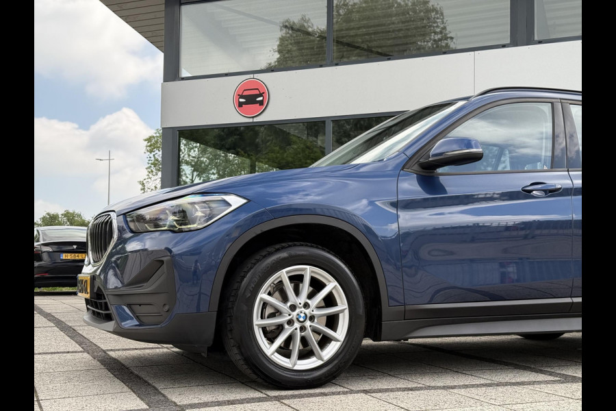 BMW X1 sDrive18d Business Ed. | Navi | Camera | Trekhaak |
