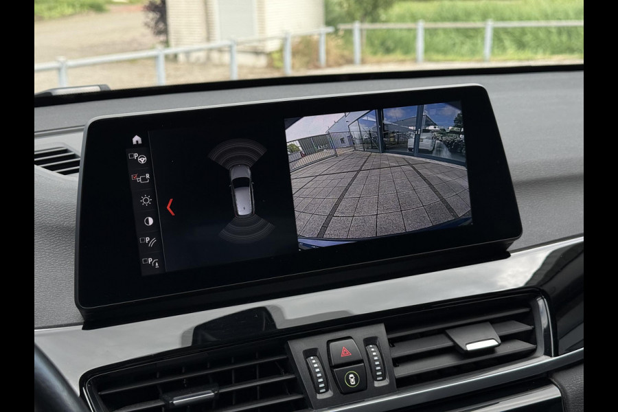 BMW X1 sDrive18d Business Ed. | Navi | Camera | Trekhaak |
