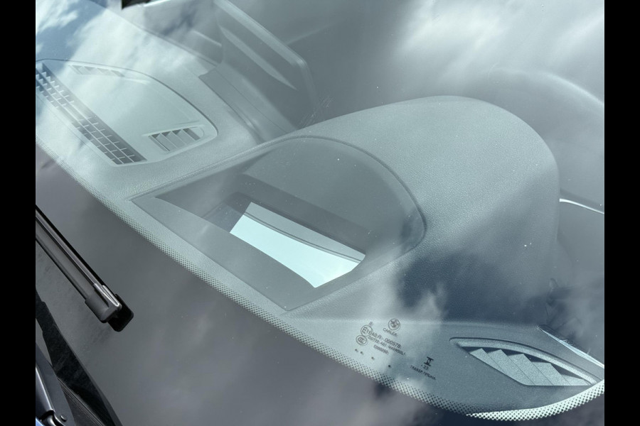 BMW X1 sDrive18d Business Ed. | Navi | Camera | Trekhaak |