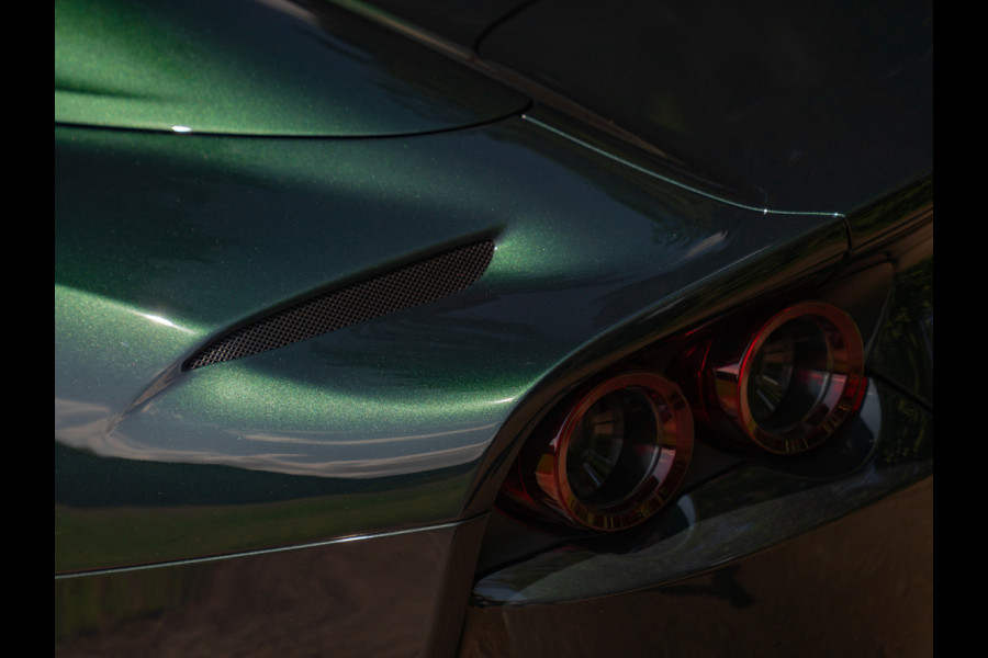 Ferrari 812 GTS 6.5 V12 HELE | Verde Zeltweg | Full Carbon | Atelier Car | 1e eig | Lift | Magnifiek!