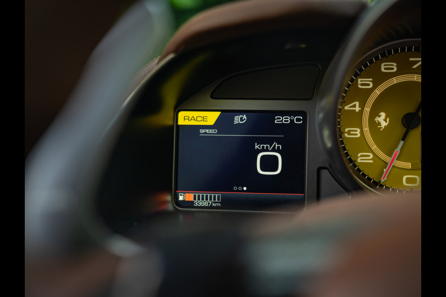 Ferrari 812 GTS 6.5 V12 HELE | Verde Zeltweg | Full Carbon | Atelier Car | 1e eig | Lift | Magnifiek!