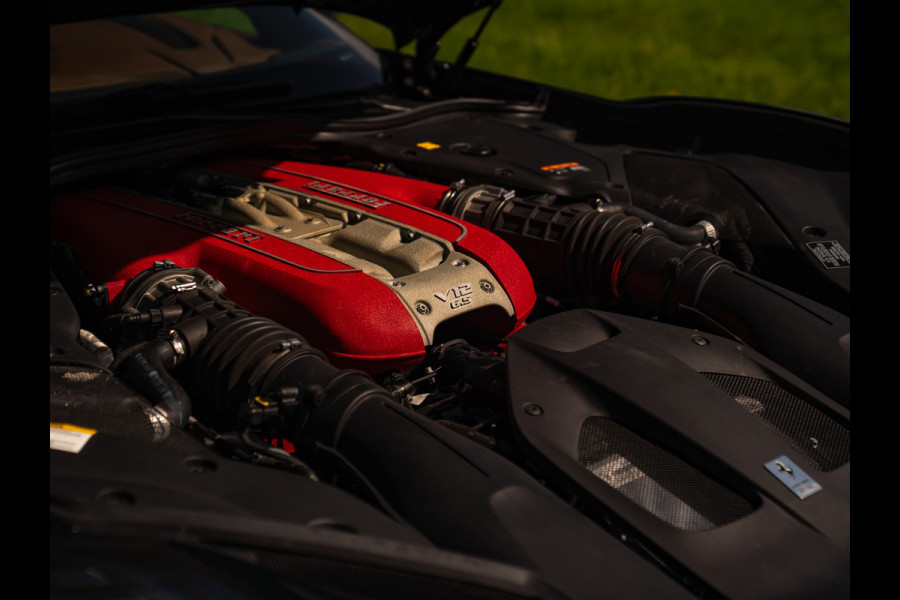Ferrari 812 GTS 6.5 V12 HELE | Verde Zeltweg | Full Carbon | Atelier Car | 1e eig | Lift | Magnifiek!