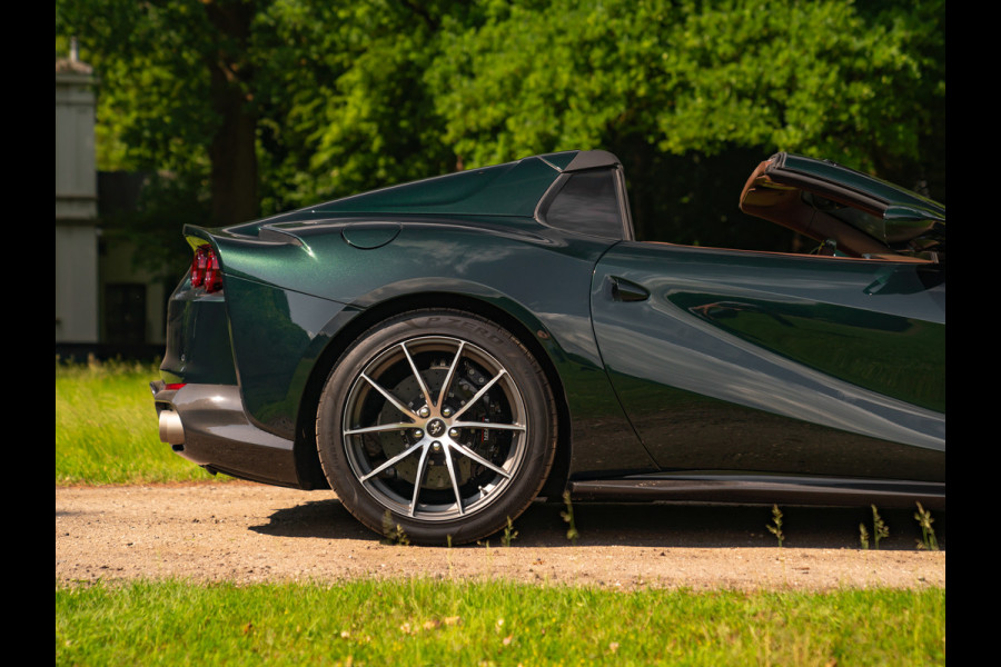 Ferrari 812 GTS 6.5 V12 HELE | Verde Zeltweg | Full Carbon | Atelier Car | 1e eig | Lift | Magnifiek!