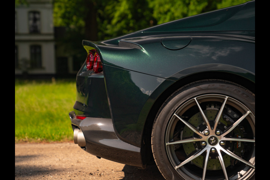 Ferrari 812 GTS 6.5 V12 HELE | Verde Zeltweg | Full Carbon | Atelier Car | 1e eig | Lift | Magnifiek!