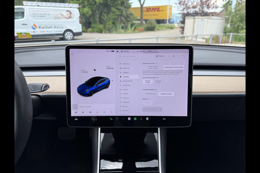 Tesla Model 3 Range Plus | Autopilot | Panorama | Leder | Navi | Camera