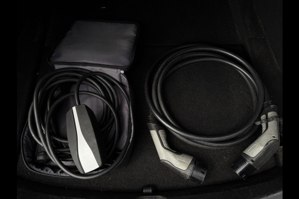 Tesla Model 3 Range Plus | Autopilot | Panorama | Leder | Navi | Camera