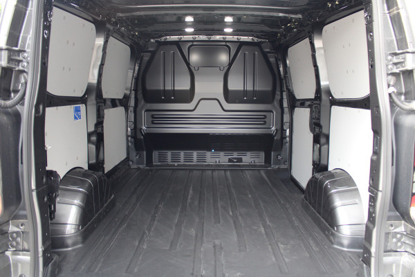 Ford Transit Custom 320 2.0 TDCI L1H1 Trend 170pk - Carplay - Android - LED koplampen - Camera - Stoelverwarming - 70l tank - Rijklaar