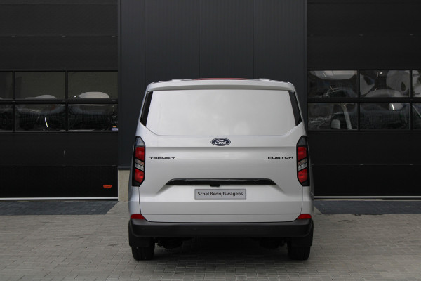 Ford Transit Custom 320 2.0 TDCI L2H1 Trend 136pk - 2x Schuifdeur - Achterklep - Carplay - Android - LED koplampen - Stoelverwarming - 70l tank - Ri