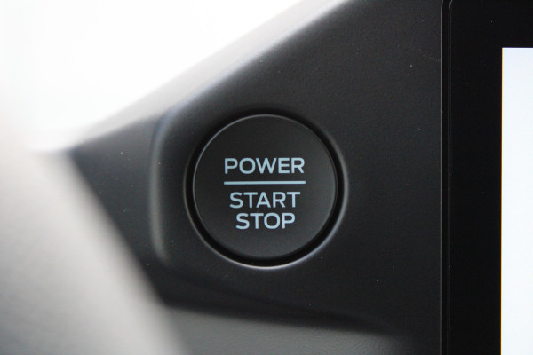 Ford Transit Custom 320 2.0 TDCI L2H1 Trend 136pk - 2x Schuifdeur - Achterklep - Carplay - Android - LED koplampen - Stoelverwarming - 70l tank - Ri
